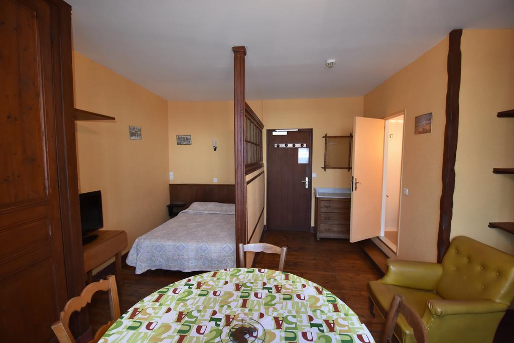 Ets Levillain - Hotel Les Caletes 勒特雷波尔 外观 照片