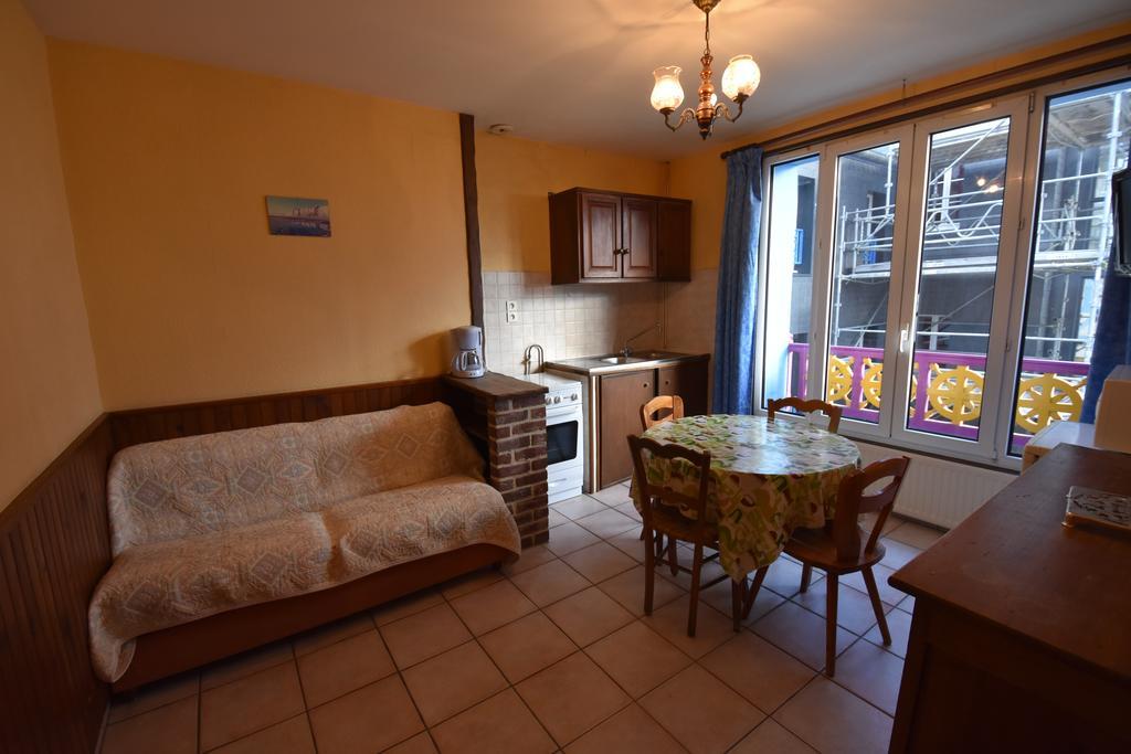 Ets Levillain - Hotel Les Caletes 勒特雷波尔 外观 照片